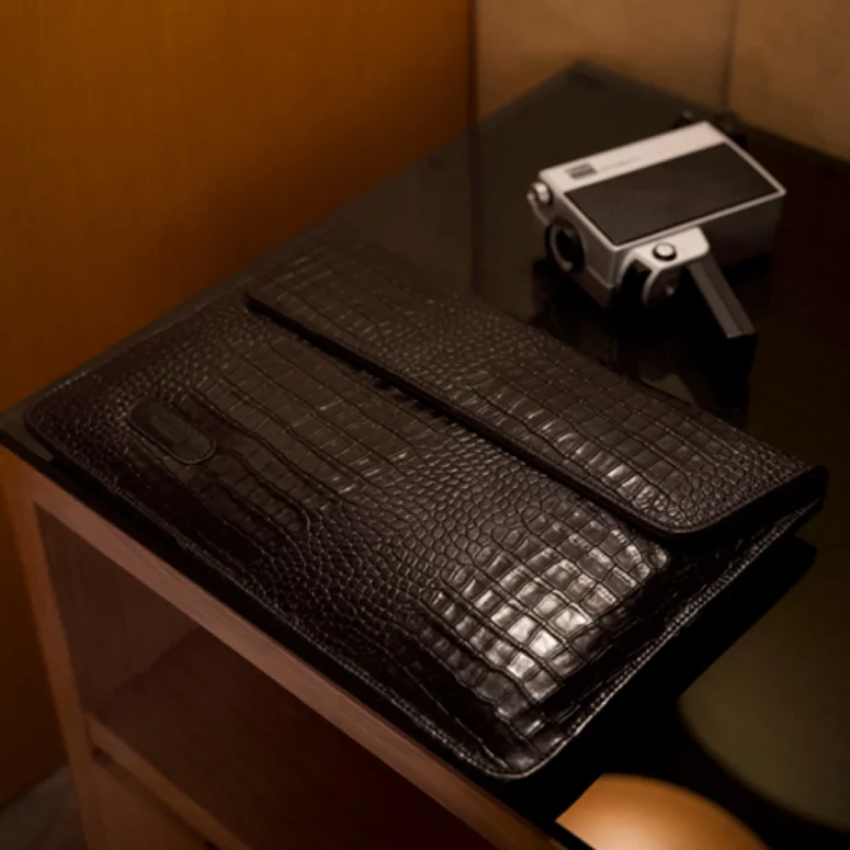 Ipad Leather Cover - Image 4