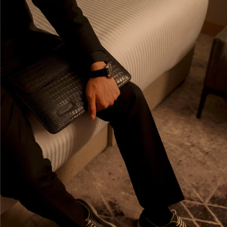 Ipad Leather Cover - Image 3